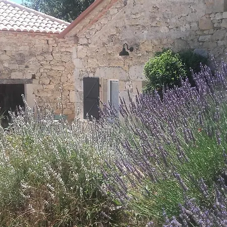 à La Campagne Hébergement de vacances